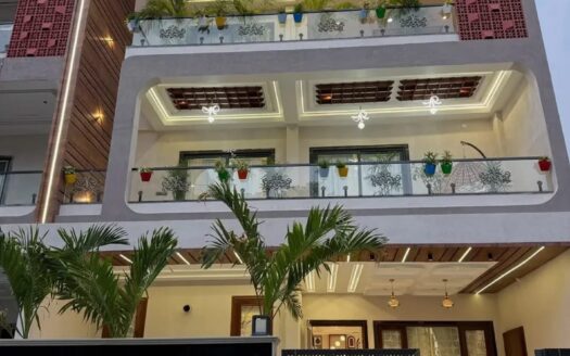 250 Sqryd (30 x 75 ) 5 BHK Luxury kothi for sale Nirman Nagar Jaipur